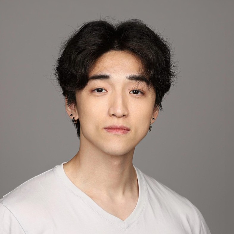 headshot_icml2025_face.jpg